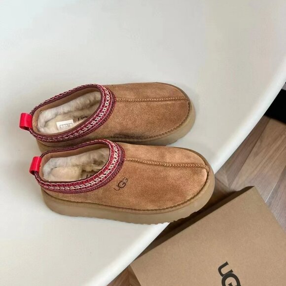 UGG TASMAN SLIPPERS CHESTNUT NEW - Picture 1 of 6